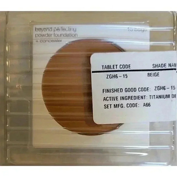 Clinique beyond perfecting powder foundation+ concealer 15 BEIGE NEW REFILL - Picture 2 of 2